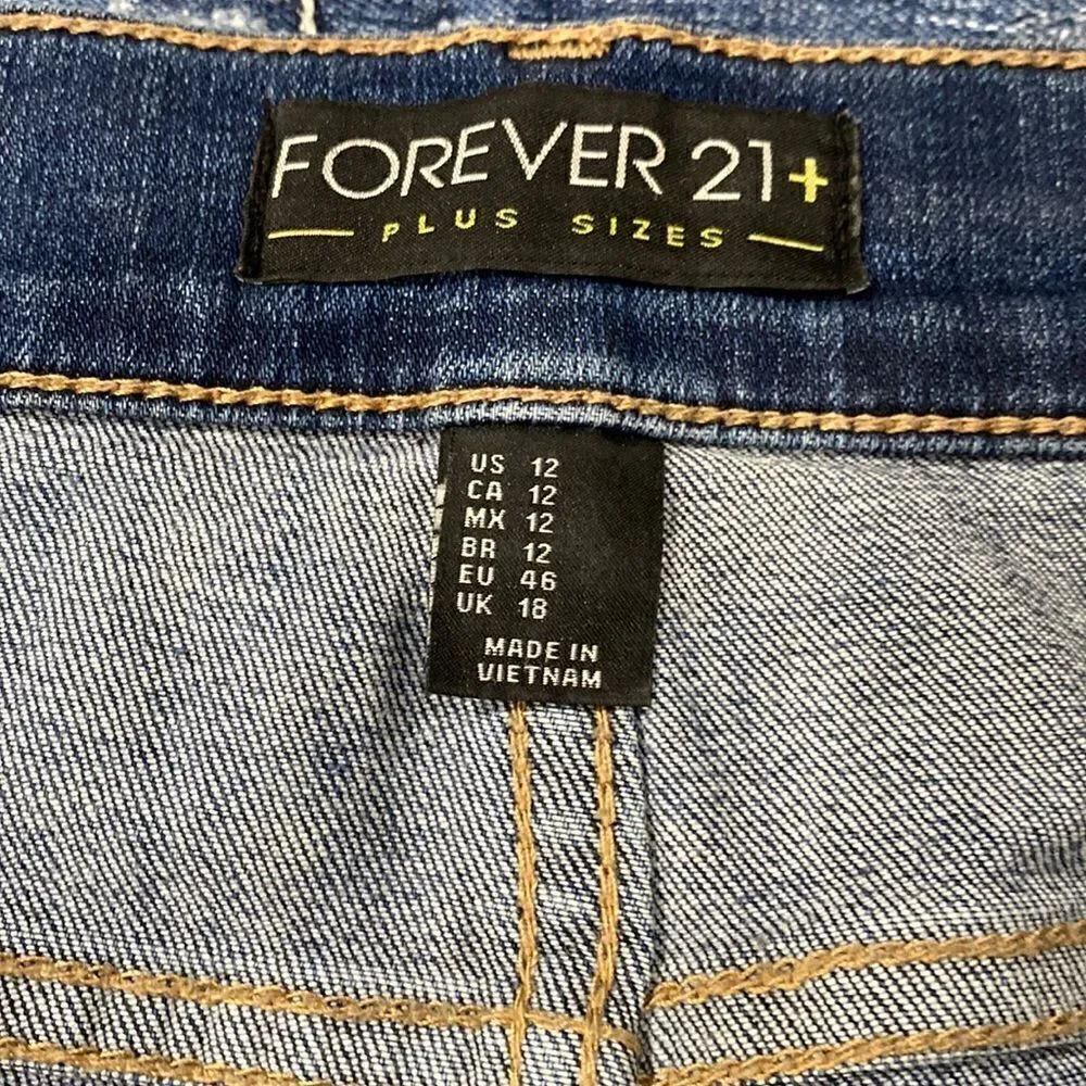 Forever 21 Plus Distressed Stretch Denim Shorts Cut offs